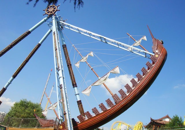金川大型海盗船